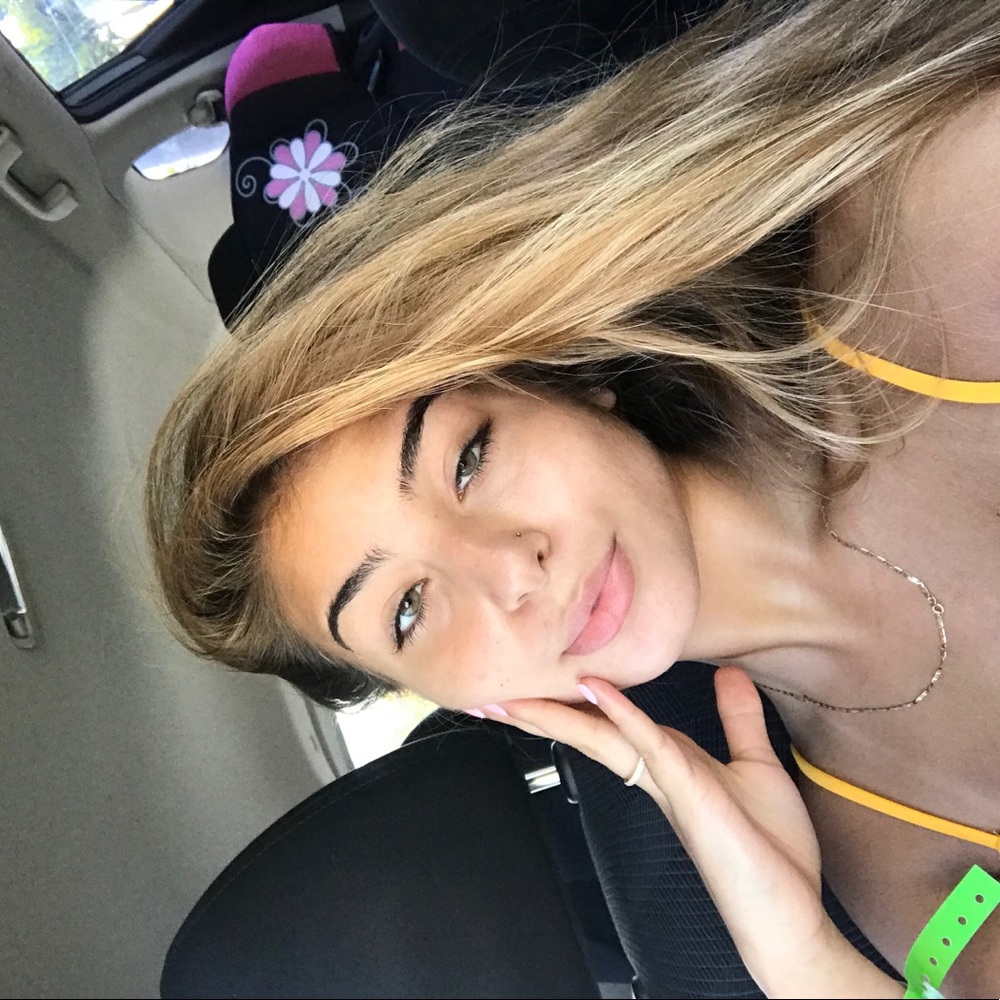 Meet your Posher, Bribriana